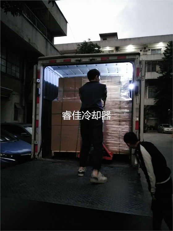 风冷液压油散热器RJ-405D发货.jpg