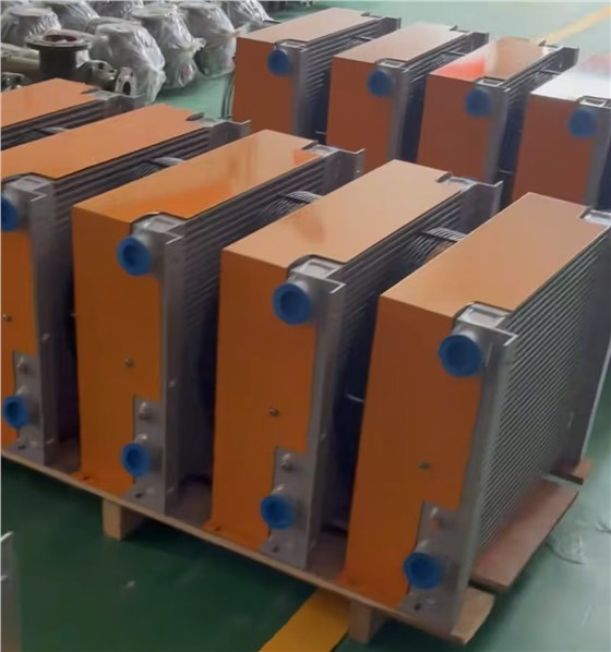 冷却器打包发货