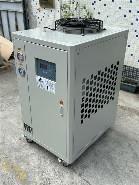 冷水机产品打包发货 冷水机产品打包发货