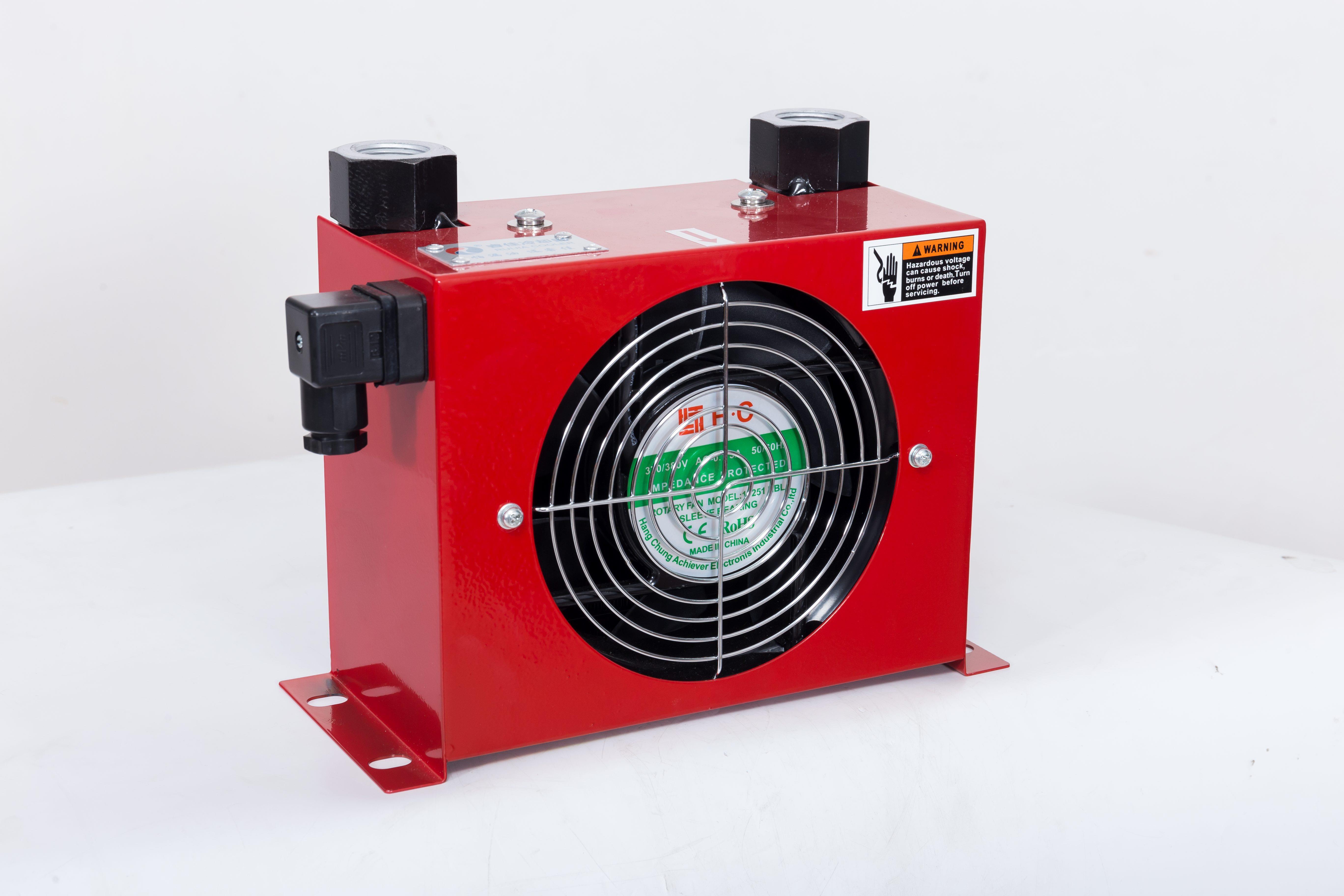 车载液压车用<font color='red'>风冷散热器</font>怎么选