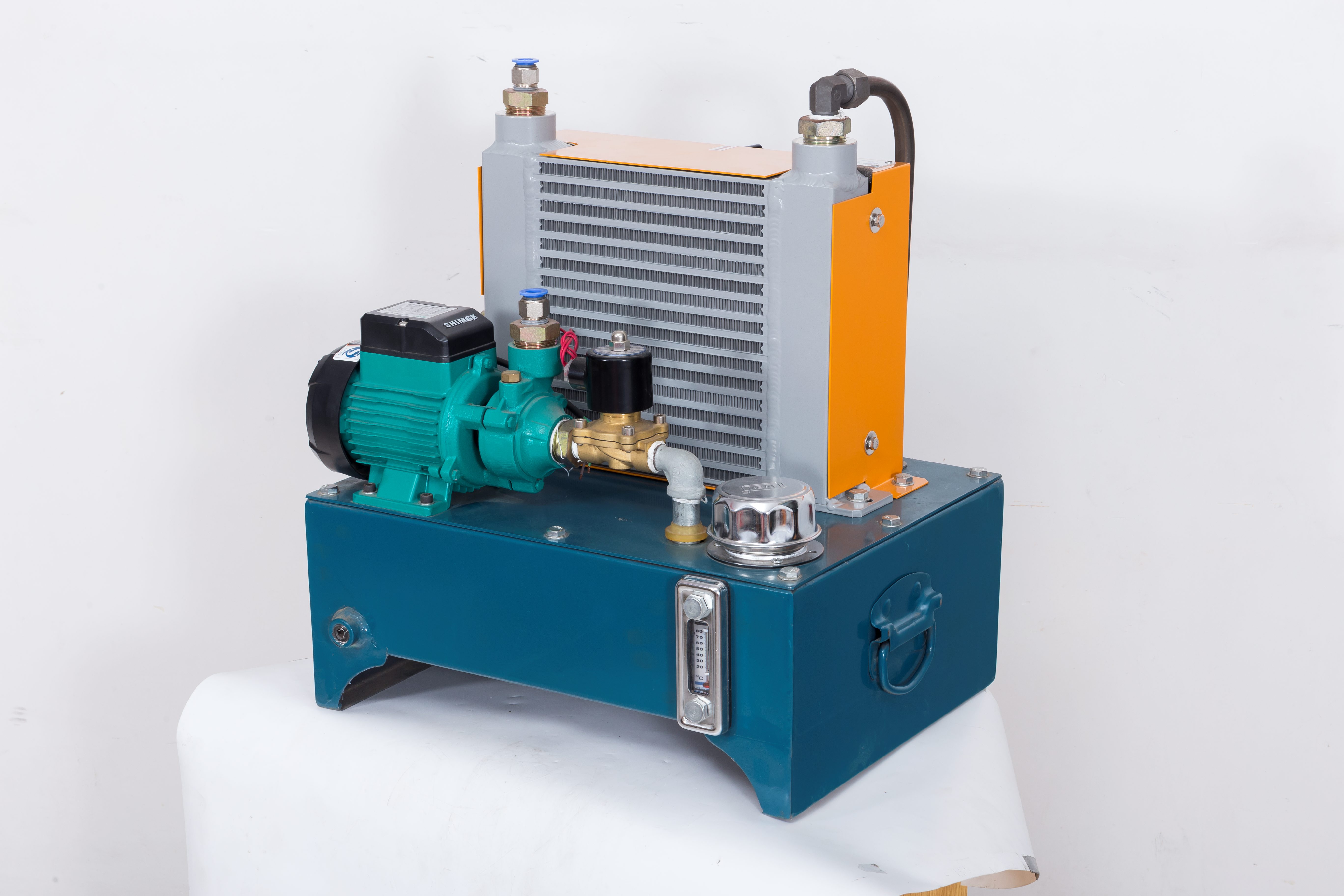 液压油箱油温过高原因与油箱冷却器加装方案